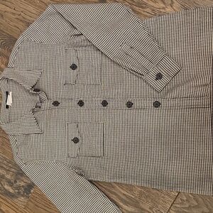 GAP Black and White Houndstooth Button Up